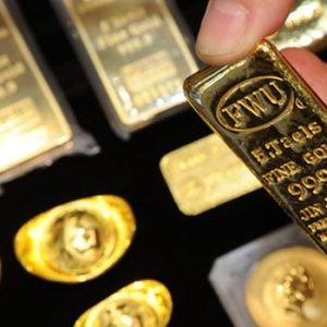Bản tin 10pm: Giá vàng hồi phục khi hưởng lợi từ một số diễn biến