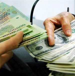 Tuần qua: Tỷ giá trung tâm tăng 0,14% trong tuần, còn tại các NH không có nhiều biến động