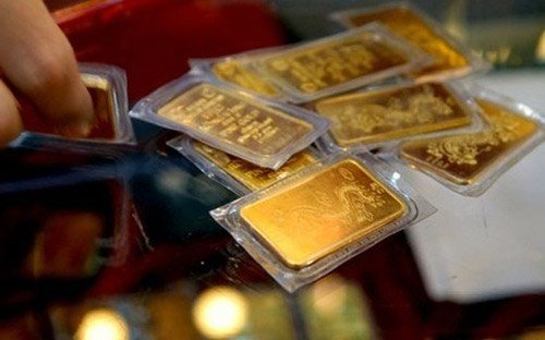 Giá vàng chạm mốc cao nhất trong 5 tháng qua: Có nên lướt sóng?