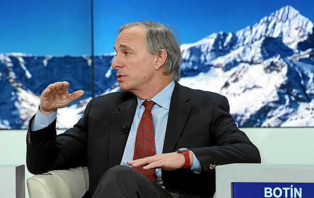 Ray Dalio mua 500 triệu USD vàng ETFs trong quý III