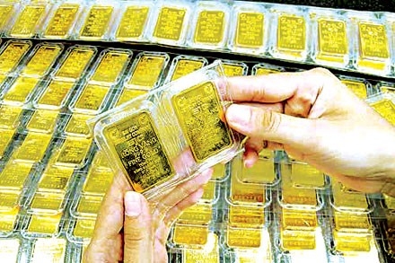 Diễn biến đi ngang cầm chân giá vàng trong nước