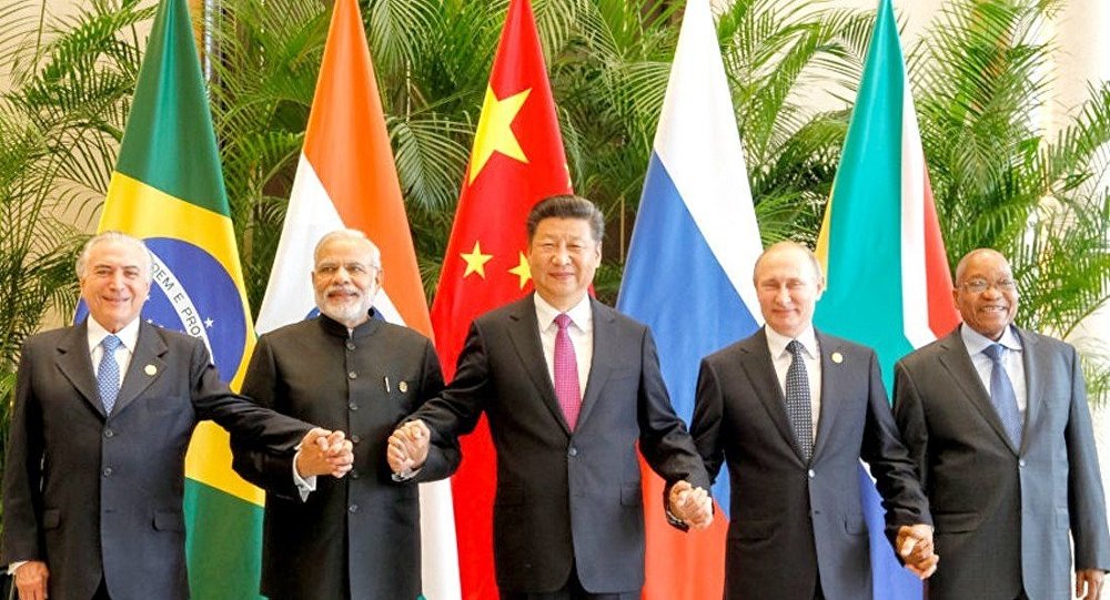 BRICS toan tính điều gì khi thiết lập hệ thống giao dịch vàng riêng?