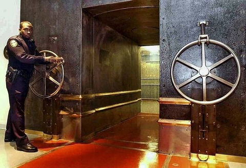 Quan điểm khác biệt về triển vọng giá vàng