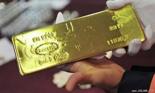 Giá vàng đi ngang, triển vọng lãi suất đè nặng tâm lý nhà đầu tư