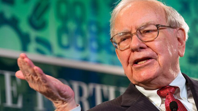 Bỏ ra 650.000 USD để dùng bữa trưa với tỷ phú Warren Buffett, đây là bài học đắt giá mà 2 nhà đầu tư nhận được