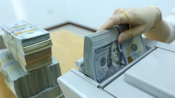 Sáng 26/3: Giá USD ngân hàng trụ vững gần mức đỉnh năm 2017