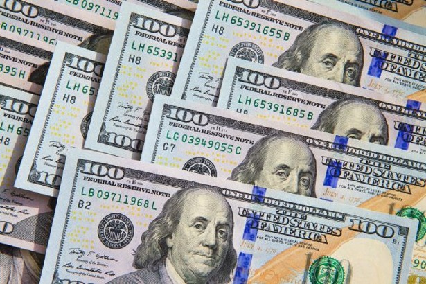 Sáng 14/4 Tỷ giá trung tâm đi ngang. USD tại các ngân hàng thương mại giảm nhẹ
