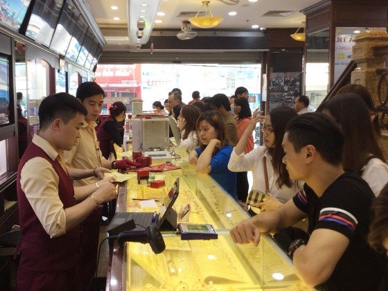Bảng giá vàng 9h sáng ngày 11/5: Hết giảm, vàng sẽ đột phá?