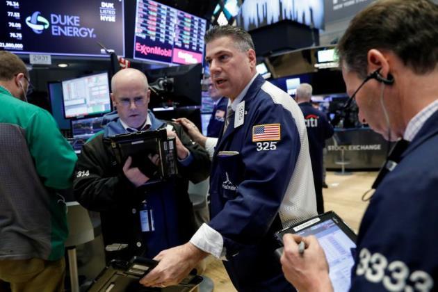 Đầu tuần 21/5: Dow Jones tăng ấn tượng, USD nhích nhẹ khiến vàng không giảm quá sâu