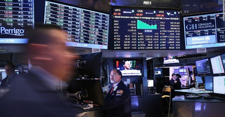Phiên 22/5: Chứng khoán Mỹ và USD cùng giảm, Vàng hồi phục khi Ông Trump không hài lòng về đàm phán Mỹ &#8211; Trung