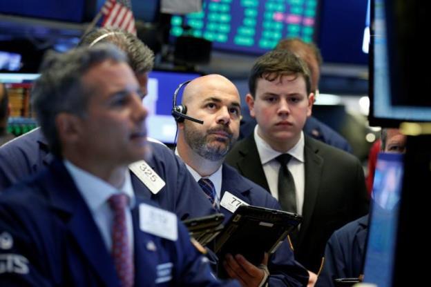 Phiên 23/5: Số liệu kinh tế khả quan tiếp sức cho phố Wall, USD trong khi áp lực lên Vàng