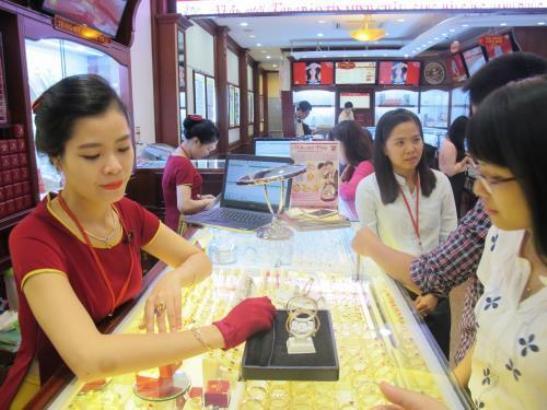 Vàng vẫn chưa thể bứt phá