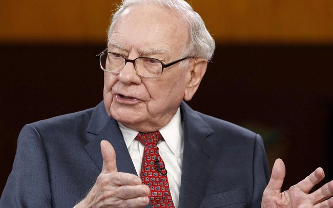 Warren Buffett: Nếu đầu tư theo cách này, bạn &#8220;sẽ chẳng bao giờ bỏ lỡ cơ hội&#8221;