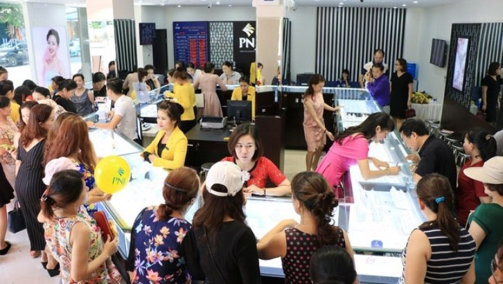 Vàng biến động nhẹ phiên đầu tuần