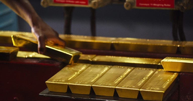 TT vàng 6/6: Vàng tuột mốc tâm lý $1300 dù đồng USD đi xuống