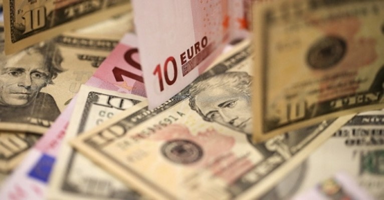 TT tiền tệ 10/10: USD tăng đầy thận trọng; Euro ổn định