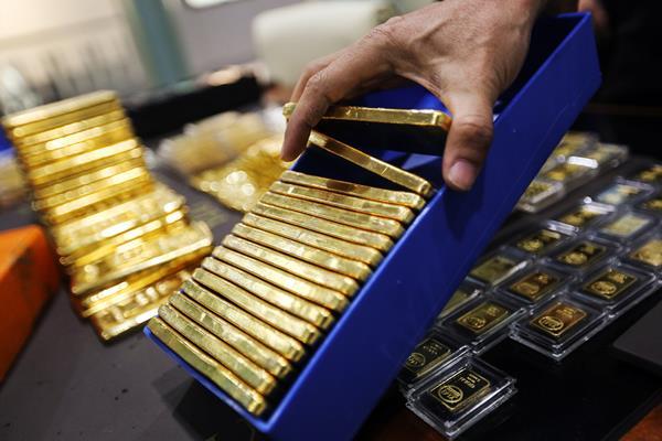 &#8220;Gió đảo chiều&#8221;; Vàng sẽ chinh phục mốc $1400 trong năm 2019 &#8211; BAML
