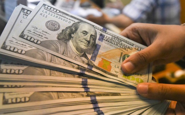 TT tiền tệ 2/11: USD mất giá do lo ngại chiến tranh thương mại giảm bớt