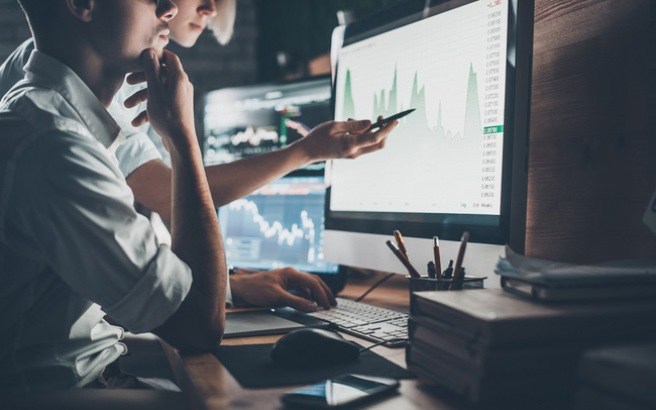 TTCK: Thị trường tiếp đà hồi phục, VN-Index kiểm định lại trendline dài hạn?