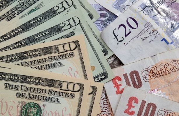 TT tiền tệ 14/11: USD giảm; Bảng Anh mất ngưỡng 1,30 trước cuộc họp Brexit