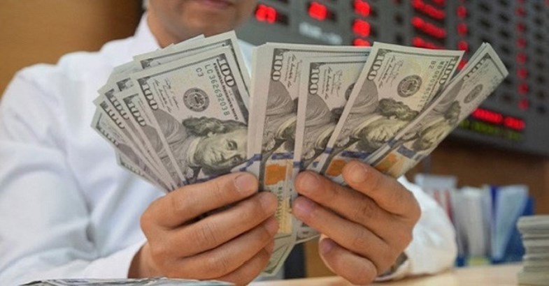 Các ngân hàng tiếp tục tăng nhẹ giá USD