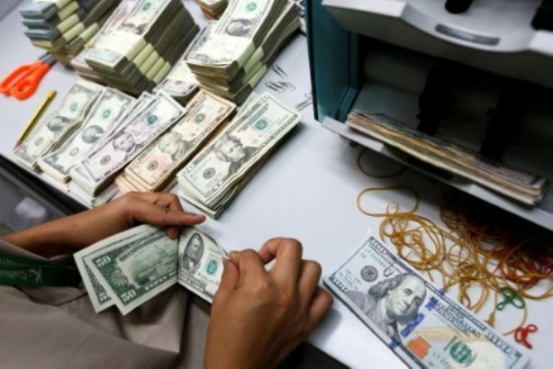 TGTT tăng mạnh, USD tại ngân hàng tăng 5 -10 đồng