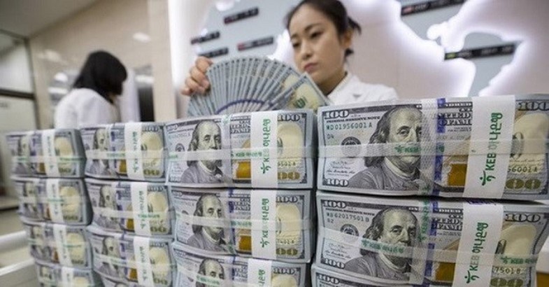 TGTT tăng tiếp 5 đồng, USD tại các ngân hàng bật tăng