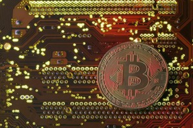 Giá Bitcoin ngày 19/12 bùng nổ, sắp chạm mốc 4.000 USD?