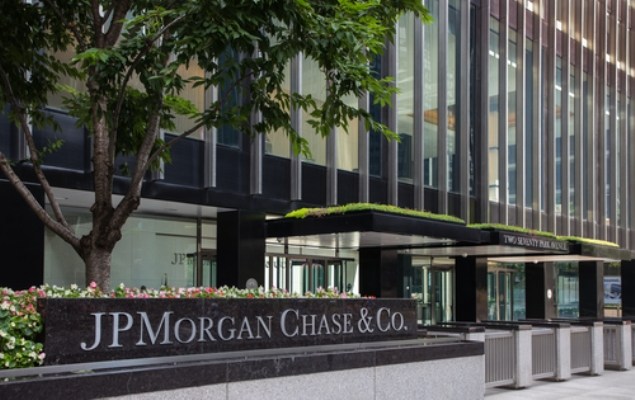 Vàng vẫn là một hàng rào lạm phát hấp dẫn &#8211; JPMorgan