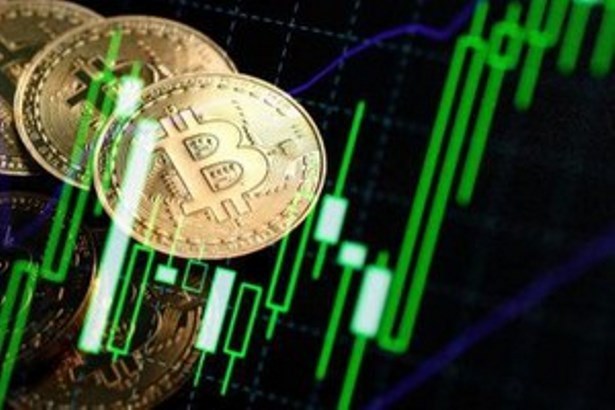 Giá Bitcoin giữ đà tăng mạnh, vượt 11.000 USD