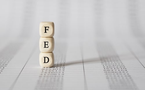 Standard Chartered: Vàng sẽ phá kỉ lục $1920 nếu Fed áp dụng lãi suất âm