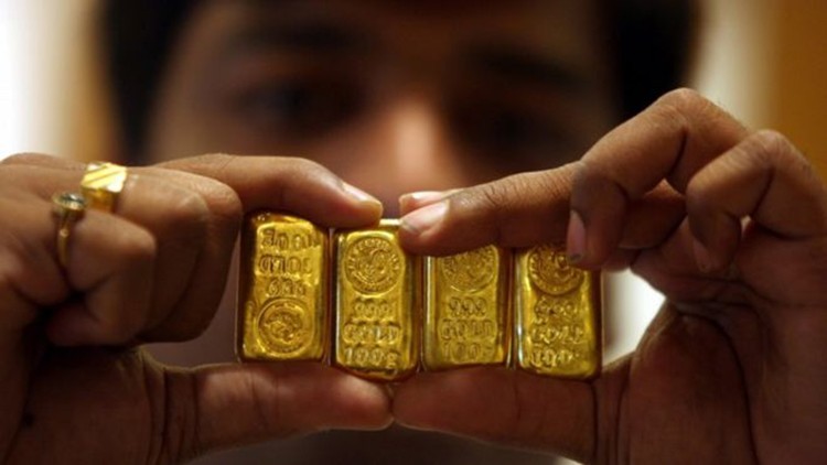 Vụ buôn lậu vàng &#8216;gây bão&#8217; dư luận Ấn Độ
