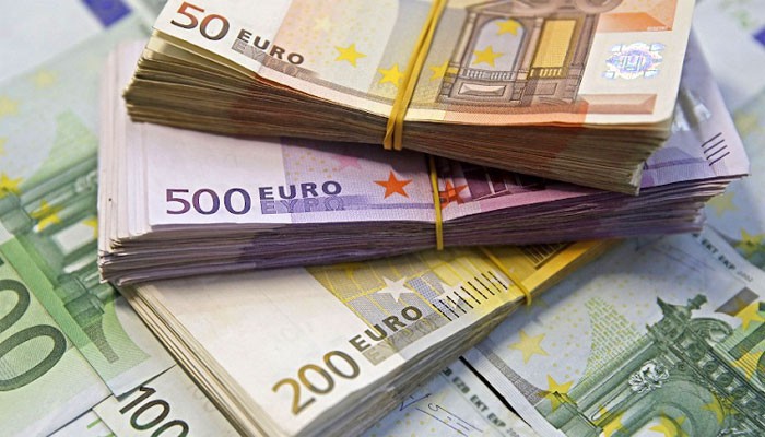 TT ngoại hối 1/9: EUR vượt mức 1,2USD; Nhân dân tệ cao nhất từ tháng 5/2019