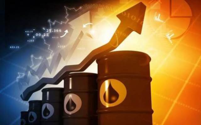 Cơ sở dầu mỏ của Ả rập Xê út bị tấn công, giá dầu lần đầu vọt lên 70 USD/thùng trong 1 năm qua