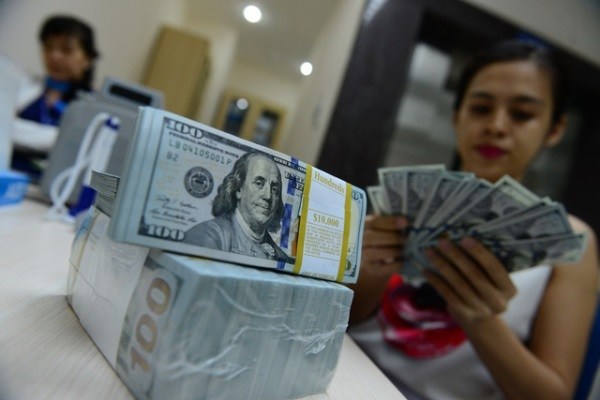 Tỷ giá USD/VND sáng 11/3: TGTT tăng 1 đồng lên 23.204; giá USD chợ đen tuột dốc không phanh