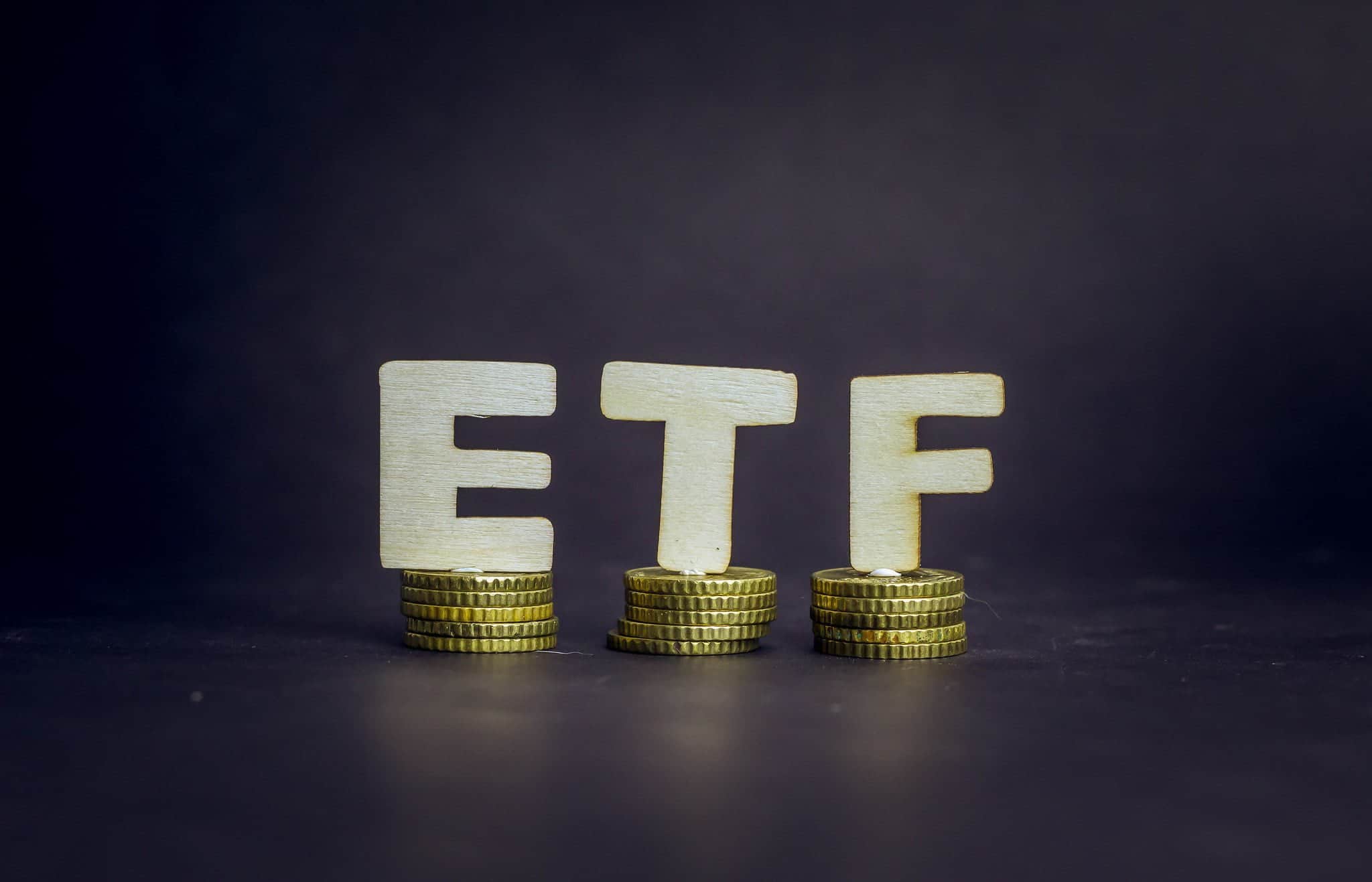 Tháng 7: Dòng tiền chảy vào các ETF vàng rất nhỏ giọt