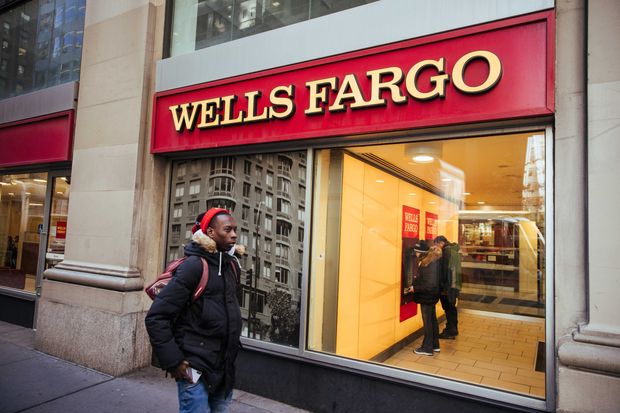 Wells Fargo: Tại sao vàng giảm tới 300USD từ mức cao kỷ lục nhưng lại chẳng đáng để bạn lo