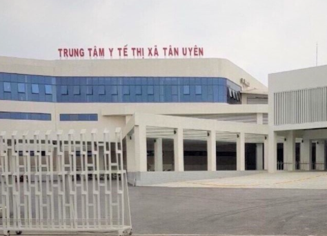 Bình Dương: Bác sỹ và bảo vệ móc nối để tiêm vắc xin thu tiền