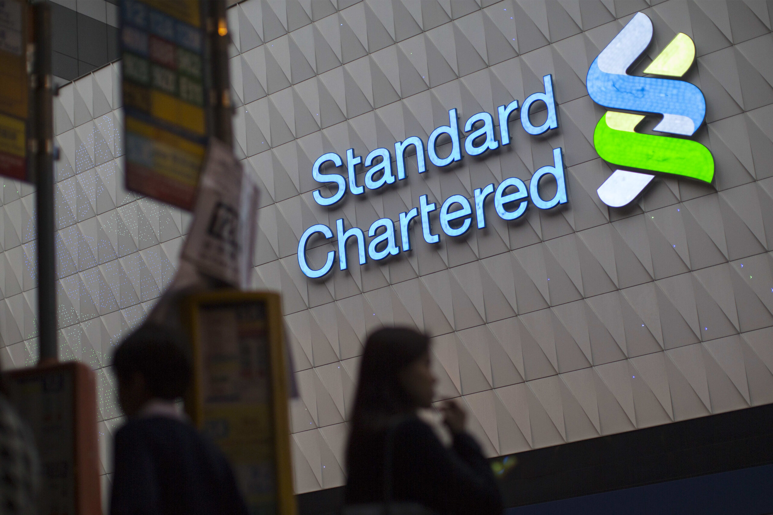 Standard Chartered: Thị trường vàng sẽ tăng tốc trong quý I, hãy tận dụng tốt các nhịp giảm để gom mua