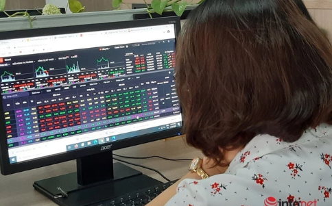 Nhận định CK phái sinh phiên 5/5: Khả năng kiểm tra lại vùng hỗ trợ 1.370 &#8211; 1.380 điểm