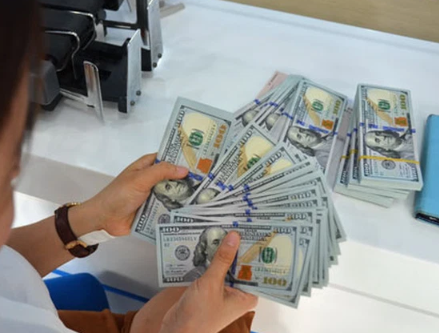 Tỷ giá VND/USD 6/6: Giảm mạnh trên TT tự do, NHTM tăng/giảm trái chiều