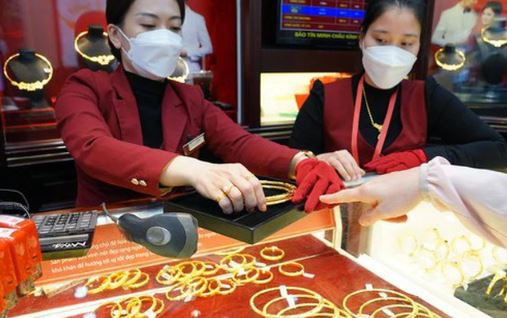 Bảng giá vàng sáng 11/11: Tăng mạnh gần nửa triệu mỗi lượng, SJC lại hướng tới mốc 68 triệu đồng