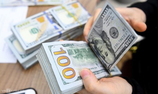 Tỷ giá VND/USD phiên 21/12: Tỷ giá trung tâm duy trì chuỗi giảm nhẹ 6 phiên liên tiếp, NHTM và TT tự do cùng &#8216;rơi tự do&#8217;