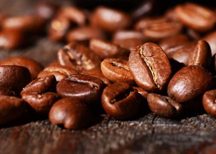 Cà phê Robusta &#8216;tỏa sáng&#8217; trong tuần qua với mức tăng gần 100 USD/tấn, Arabica giảm mạnh