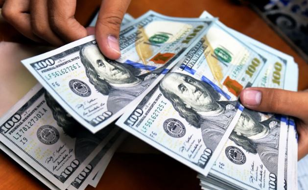 Tỷ giá VND/USD 8/8: Hồi phục mạnh trong ngân hàng, tỷ giá trung tâm giảm thêm 13 đồng