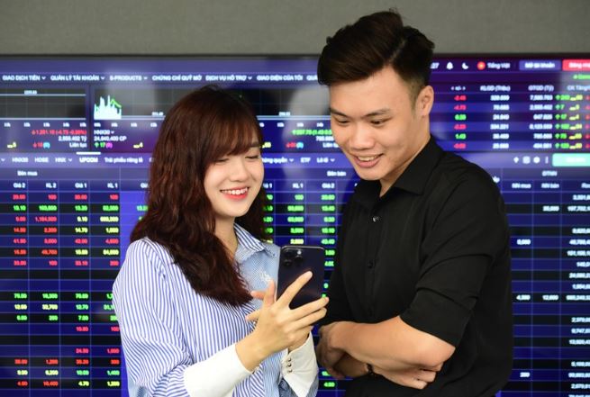 TTCK phiên 20/10: Bứt phá hơn 20 điểm ngày cuối tuần, VN-Index vượt mốc 1.100