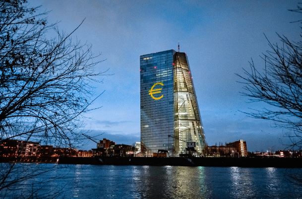 ECB quyết tâm đưa lạm phát xuống 2%, dự kiến sẽ đạt được vào năm 2025