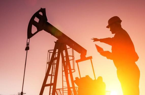 OPEC+ quyết định giữ nguyên sản lượng khai thác dầu thô sau cuộc họp