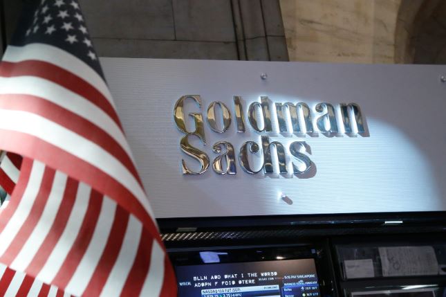 Goldman Sachs dự báo về lộ trình hạ lãi suất của Fed