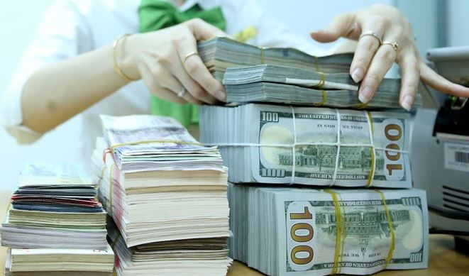 Tỷ giá phiên 8/10: USD trong ngân hàng chững lại, TT tự do chạm mốc 25.300, đồng yen nhích tăng